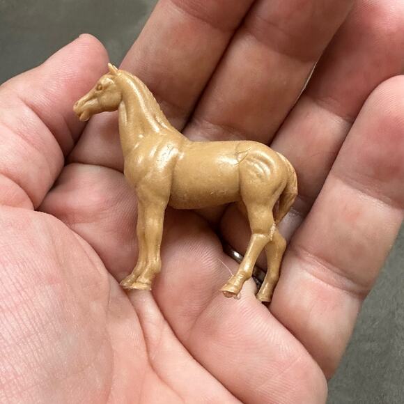 Vintage Mini Toy Horse Figure Macau 2" Tan Brown Palamino - Picture 1 of 8